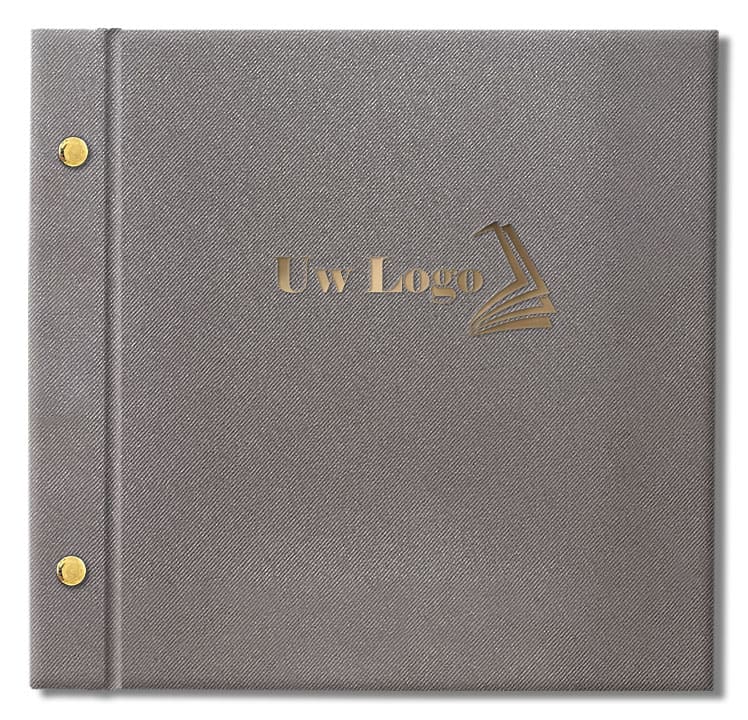 Schroeven en logo goudkleurig