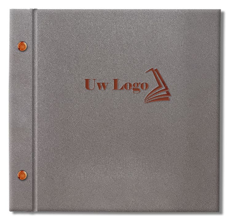 Schroeven en logo koperkleurig